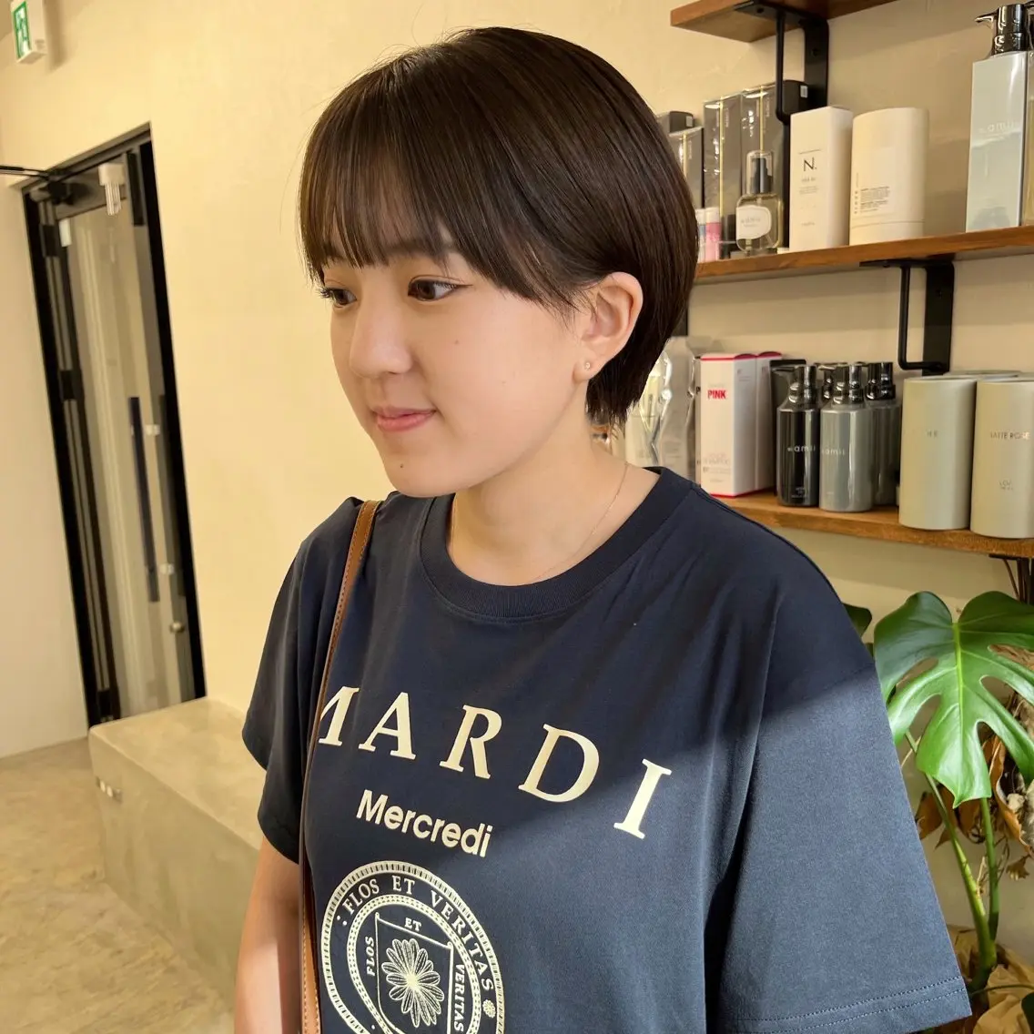ショート カラー 丸みショート ブリーチ ブリーチなしカラー ボブ レイヤーカット カット ヘアカラー トリートメント 初めてのショート お任せください✂️のヘアスタイル