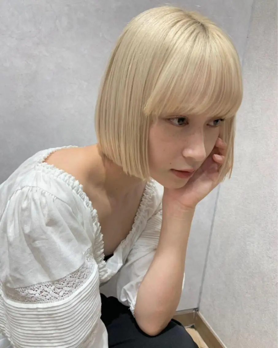 カット＋ダブルカラー(ケアブリーチ1回＋オンカラー)の写真