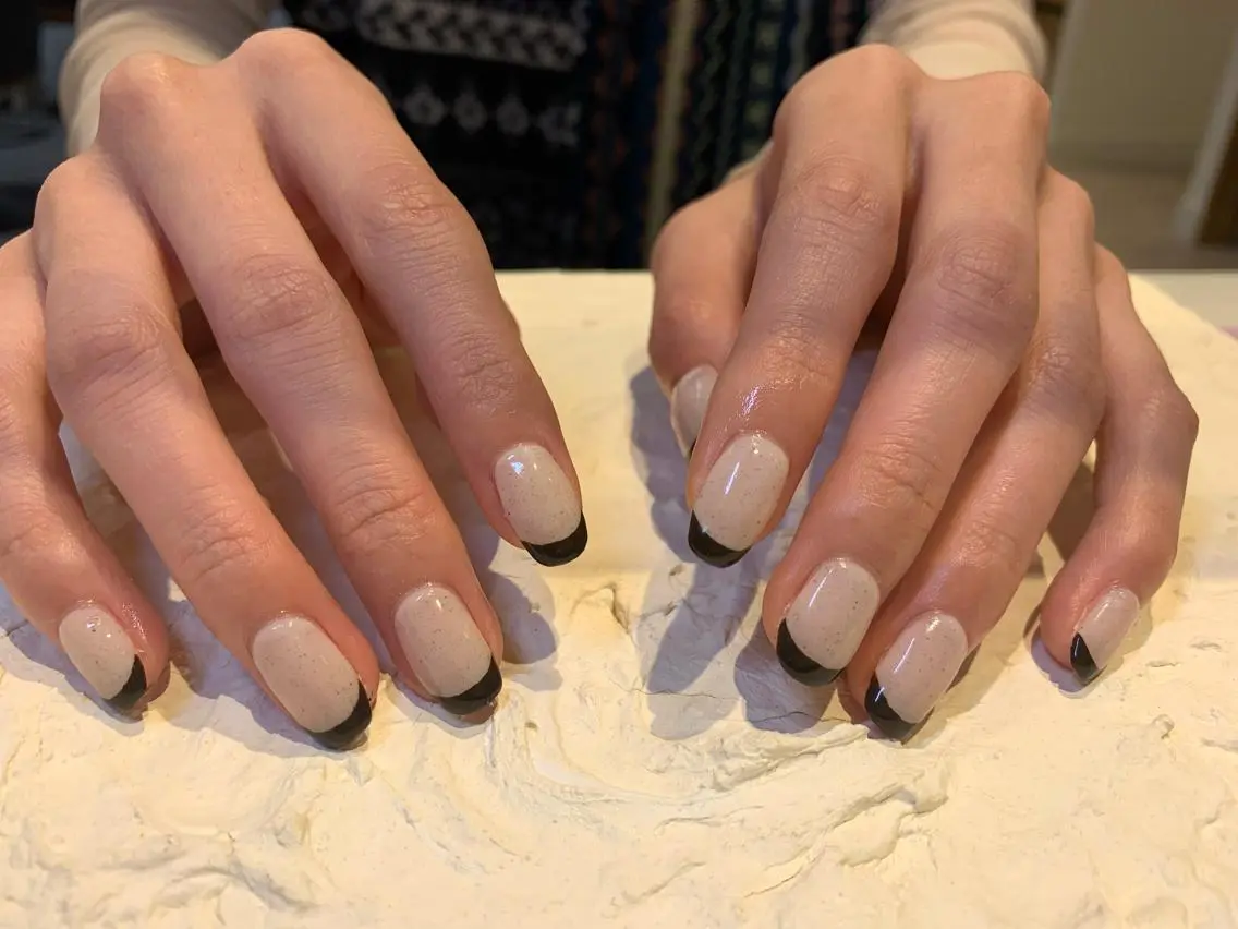 ネイル フレンチネイル 持ち込み マキノ ユイのネイルデザイン