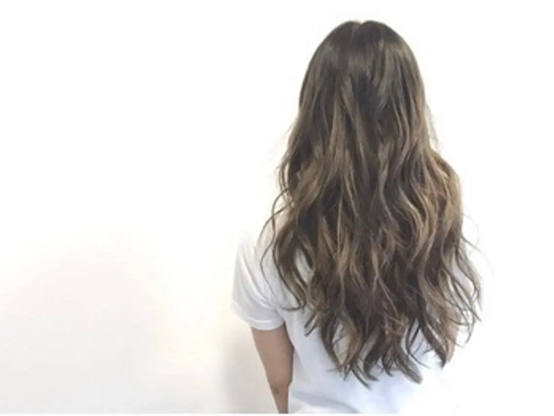 ロング 外国人風カラー ハイライト the BRIDGE hair salonのヘアスタイル
