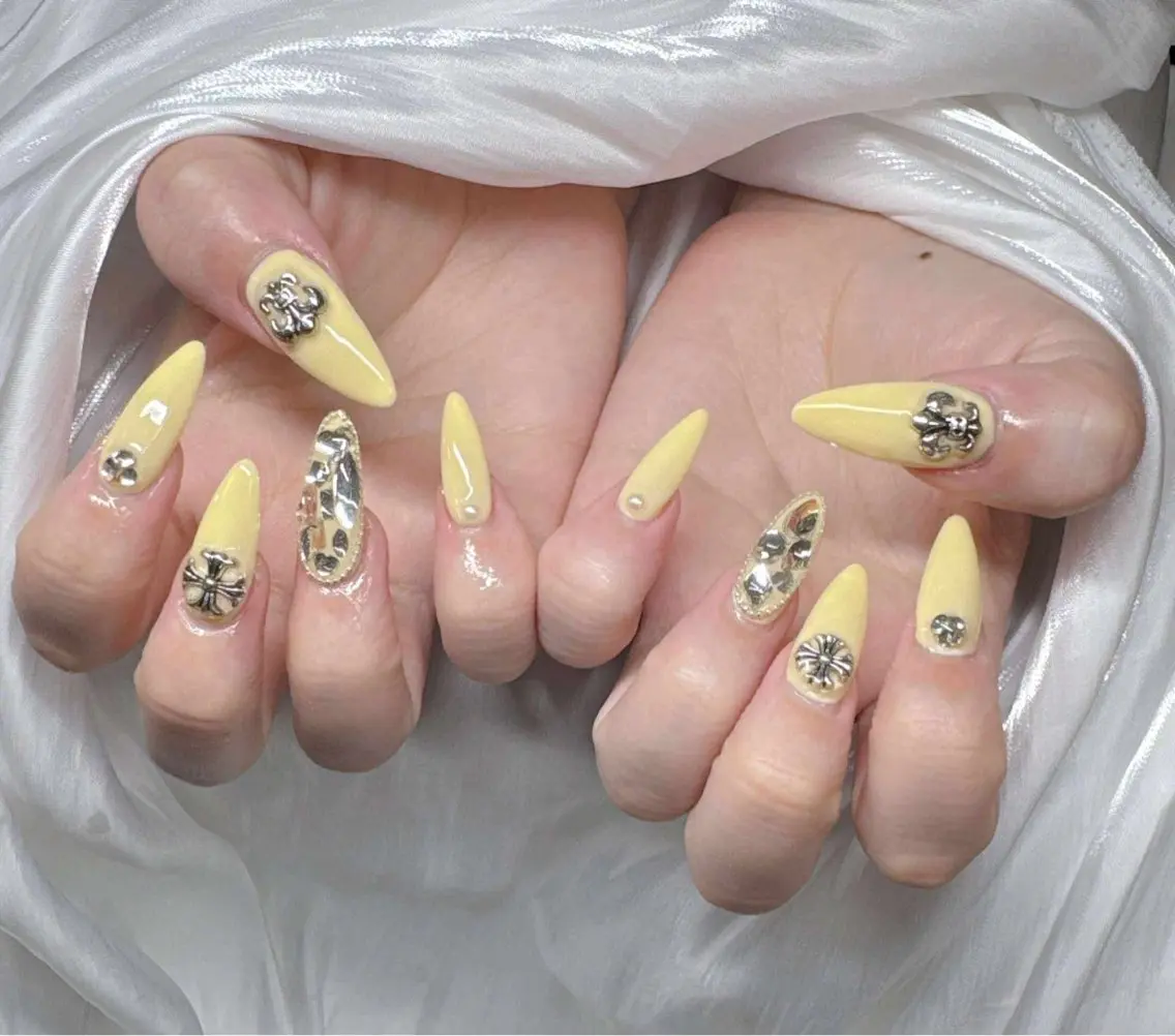 ネイル ハンドネイル Lee Nailsのネイルデザイン