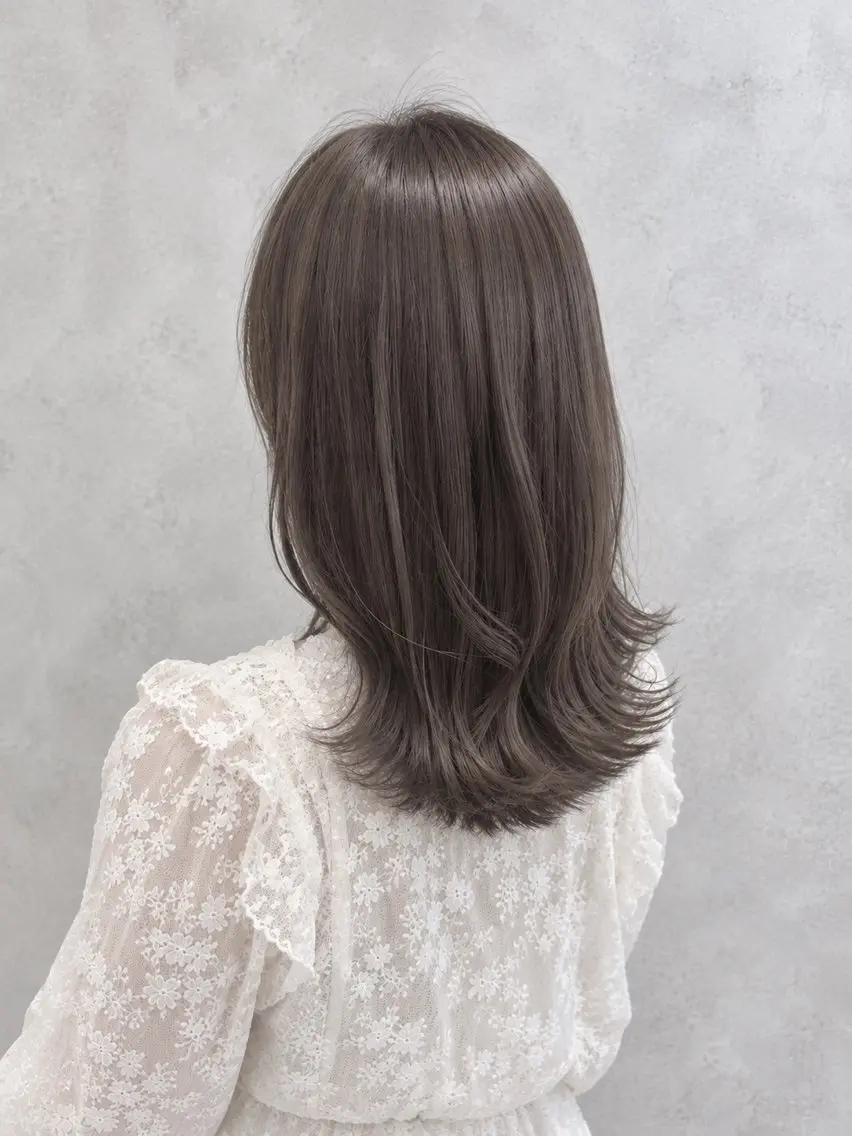 ロング カラー 透明感カラー グレージュ ミルクティーグレージュ ヘアカラー 🫧ツヤ髪/透明感 カラー🫧AOIのヘアスタイル