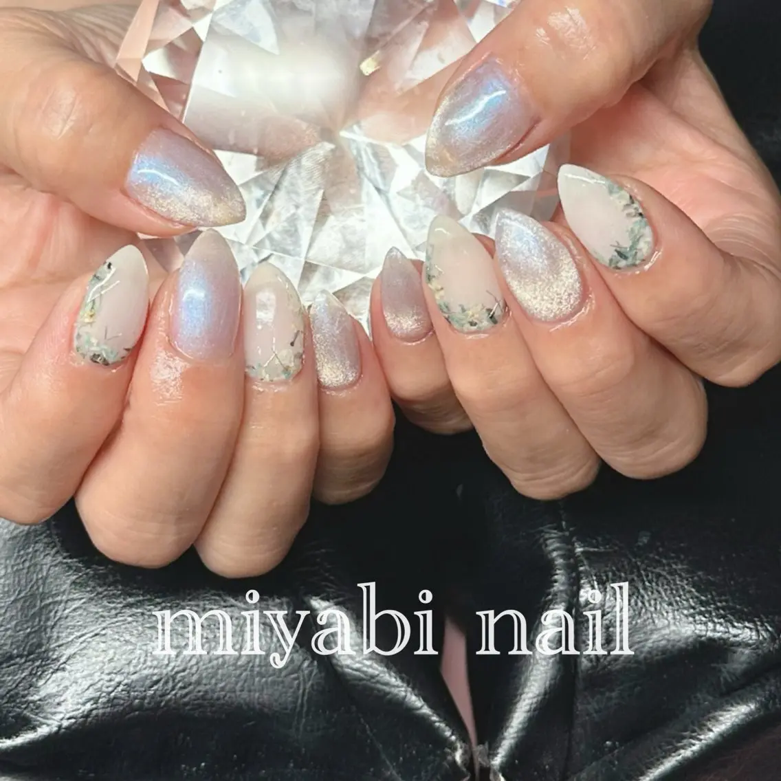 ネイル アートネイル オーロラネイル フラワーネイル ジェルネイル 水色 ハンドネイル miyabi nail 桂川駅近くのネイルデザイン