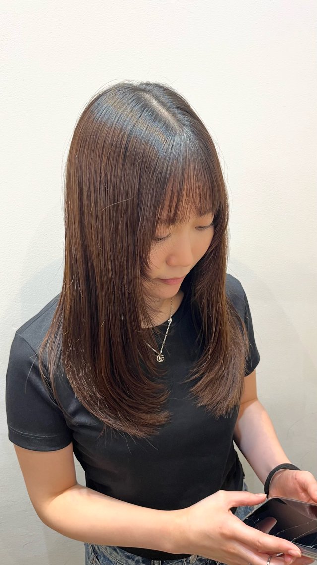 セミロング カラー 岡野 豪のヘアスタイル