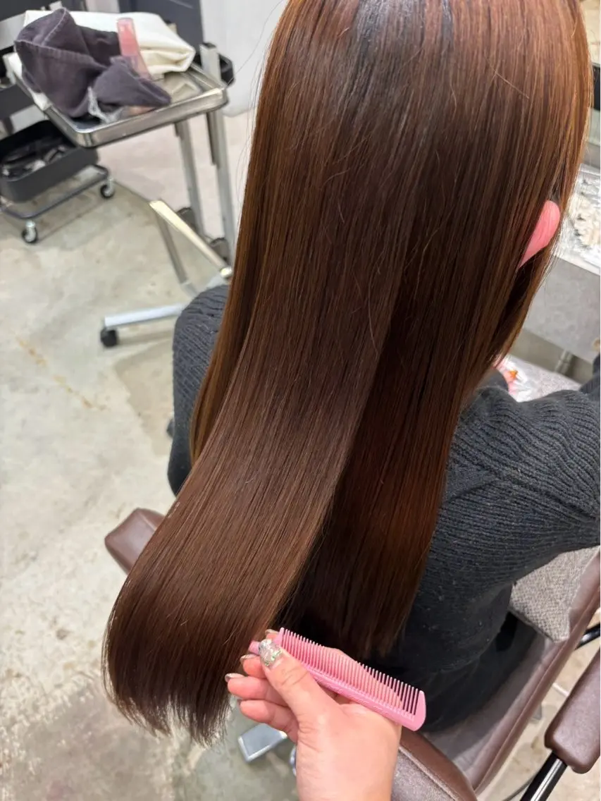 ロング ハマダ アミのヘアスタイル