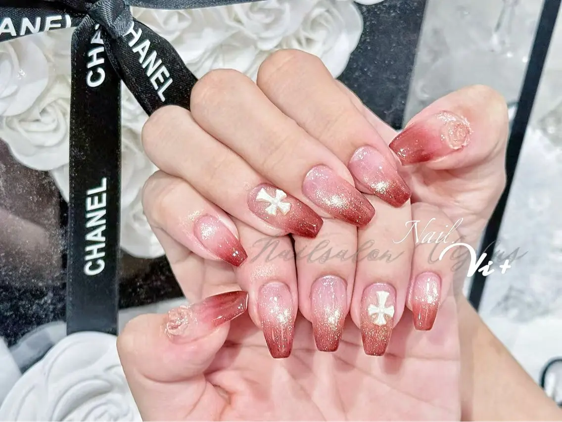 ネイル ハンドネイル ✨Nailsalon Vi+✨のネイルデザイン
