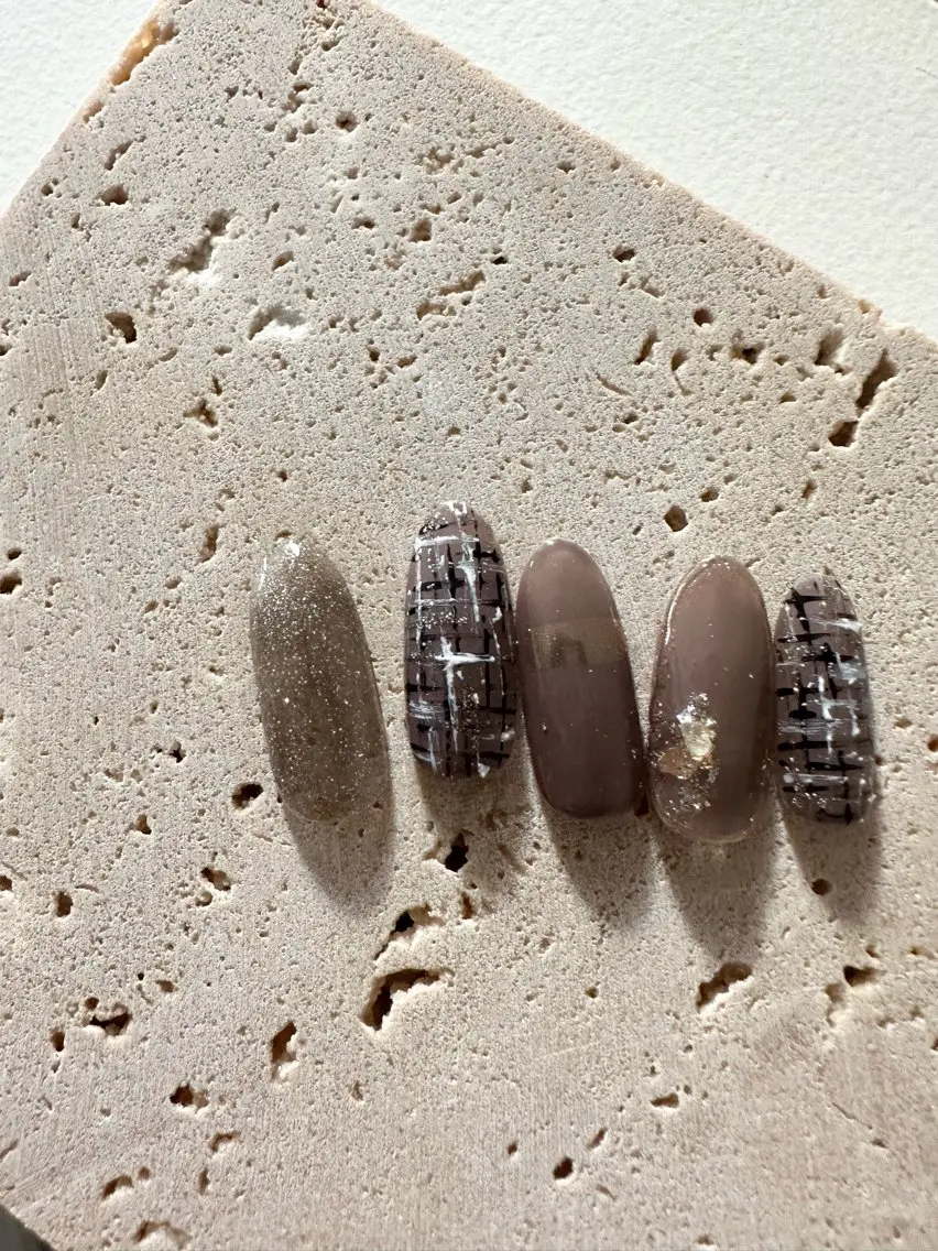 ネイル ツイードネイル nailroom Anmie.のネイルデザイン