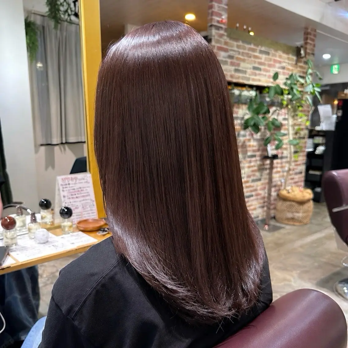 ロング カラー ブラウンカラー ラベンダーカラー ヘアカラー Saki💛心斎橋 髪質改善/艶カラーのヘアスタイル