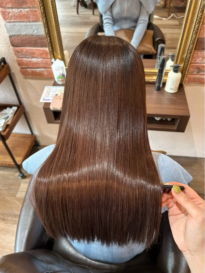 ロング パーマ 髪質改善 縮毛矯正 ストレートパーマ 縮毛矯正 FAVOR Emiのヘアスタイル