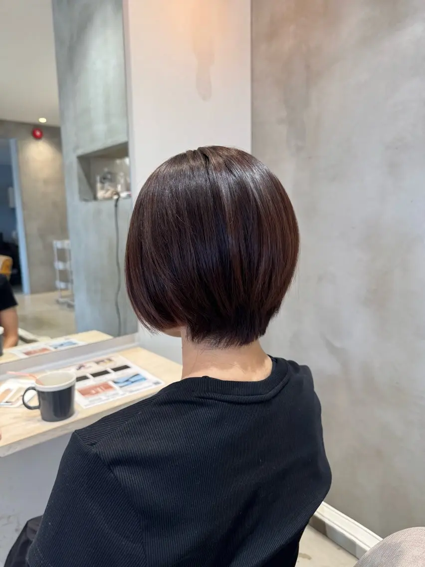 ショート カラー バレイヤージュ ベージュカラー ブリーチ ブロンド ケアブリーチ ほの カラー特化/ ブリーチ/ボブのヘアスタイル