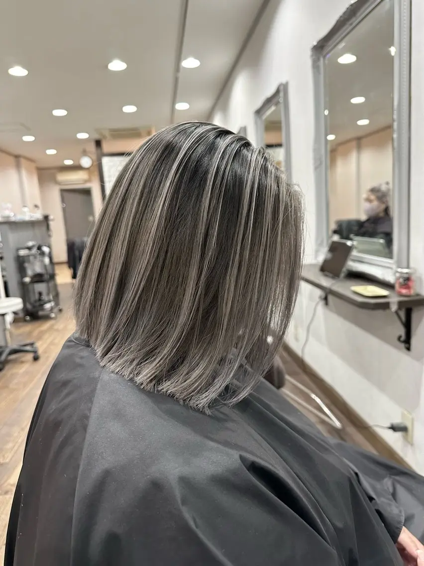ミディアム ヘアカラー バレイヤージュ 隅中秀弥のヘアスタイル