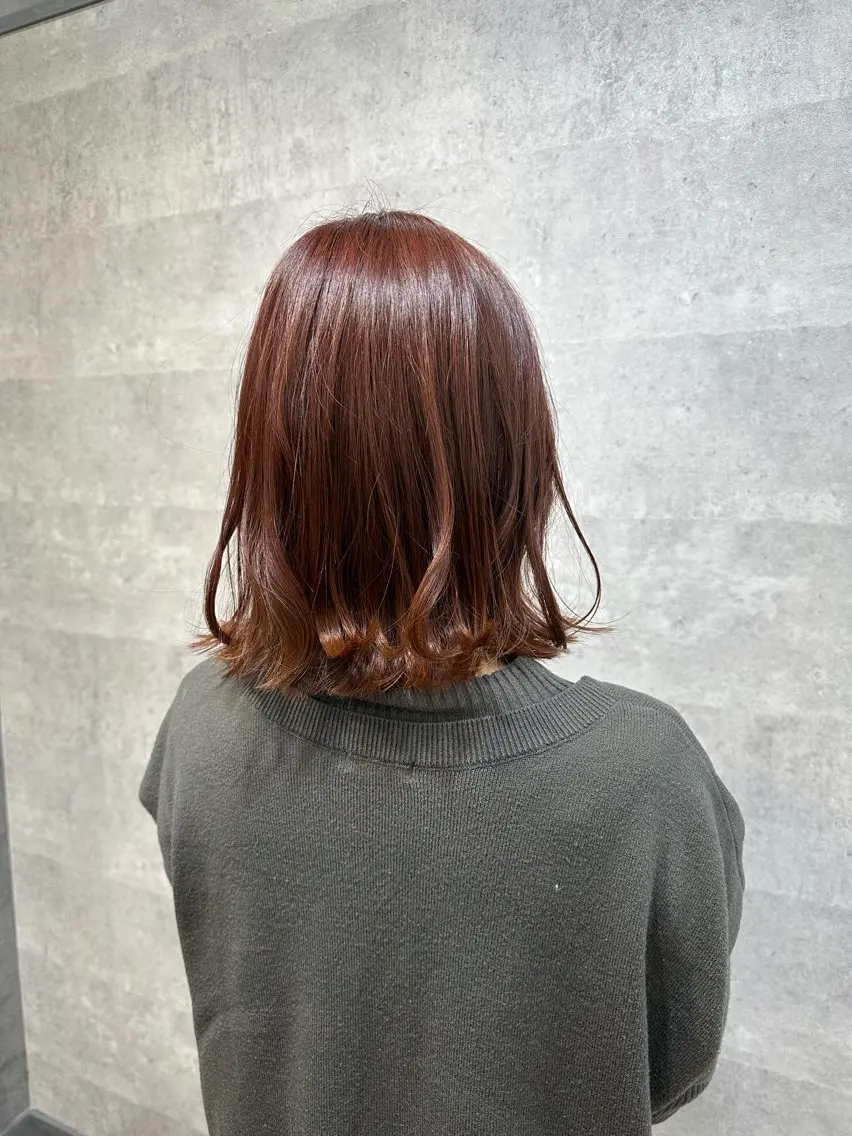 セミロング カラー カット ヘアカラー トリートメント U-ra NAMIのヘアスタイル