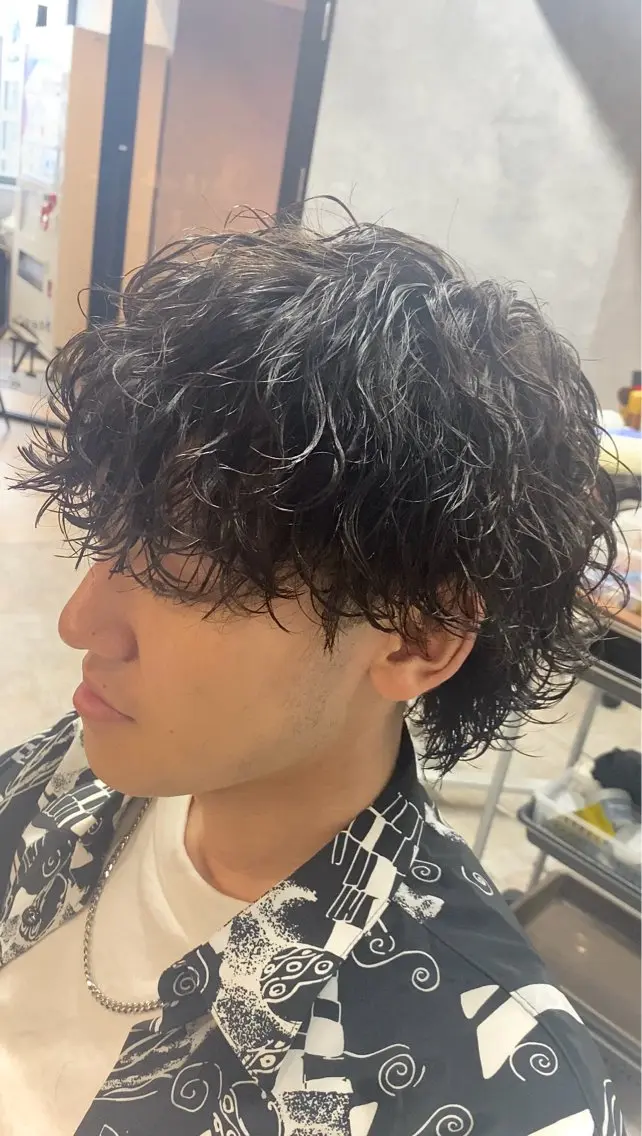 パーマ メンズ メンズパーマ 波巻きパーマ カット パーマ 大阪メンズヘアのプロ 高橋 直希のヘアスタイル