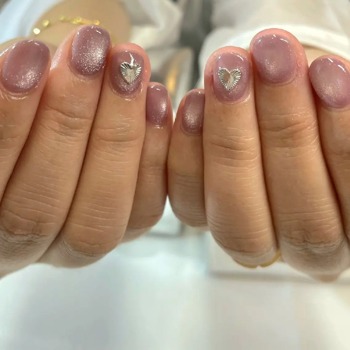 ネイル ハート キラキラネイル マグネットネイル ピンク ハンドネイル ハンドケア 心斎橋Salon Epokkuのネイルデザイン