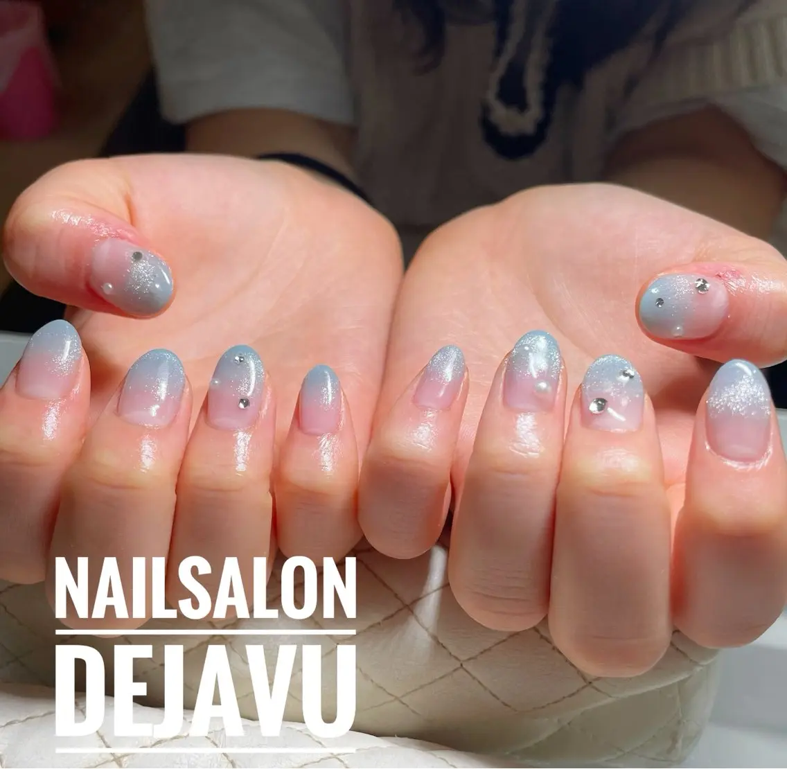 ネイル フレンチネイル マグネットネイル マグネットフレンチ ハンドネイル Nailsalon Dejavuのネイルデザイン