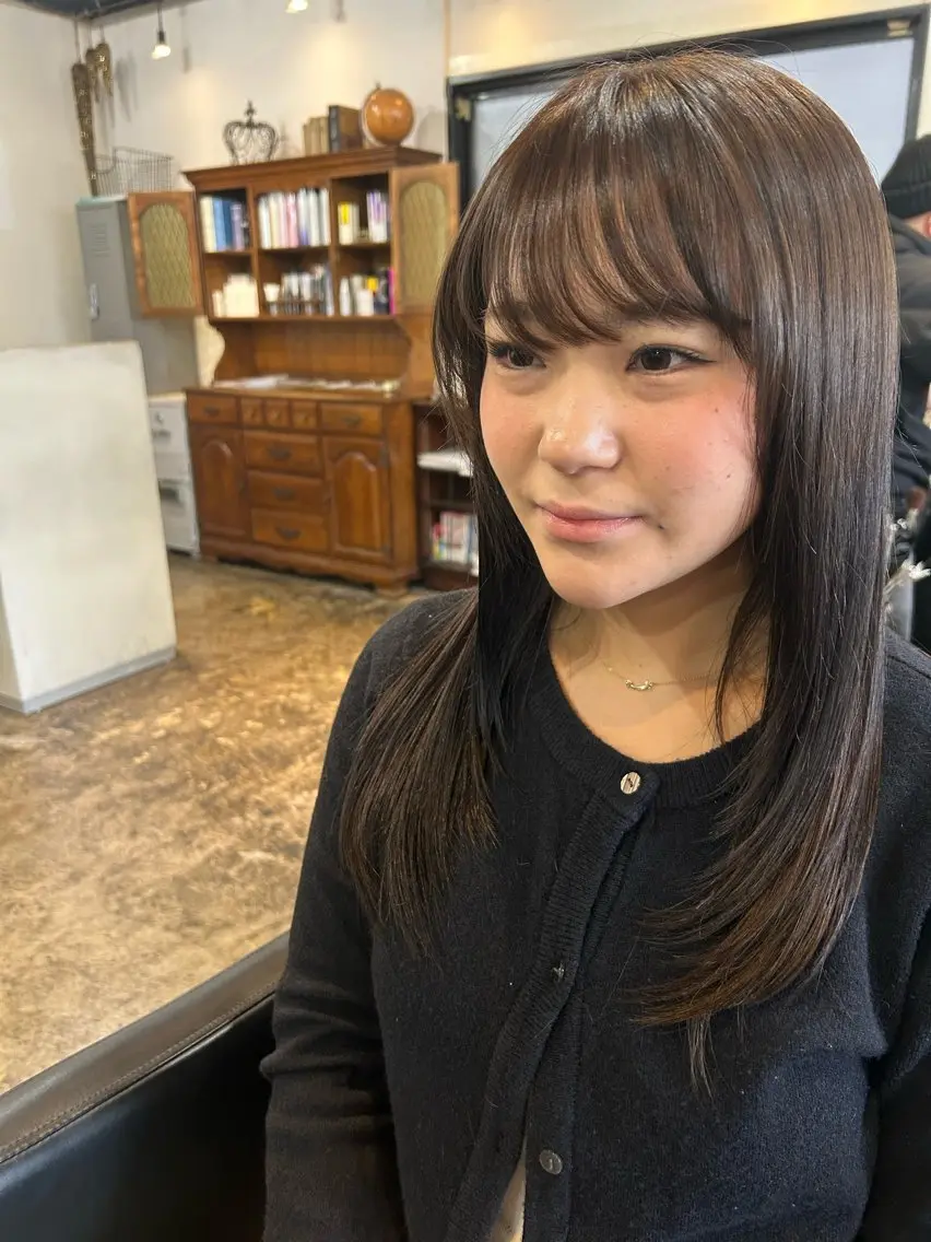 ロング アッシュ アッシュブラウン レイヤーカット ヘアカラー Julia🖤 産休中🌬️🩵のヘアスタイル