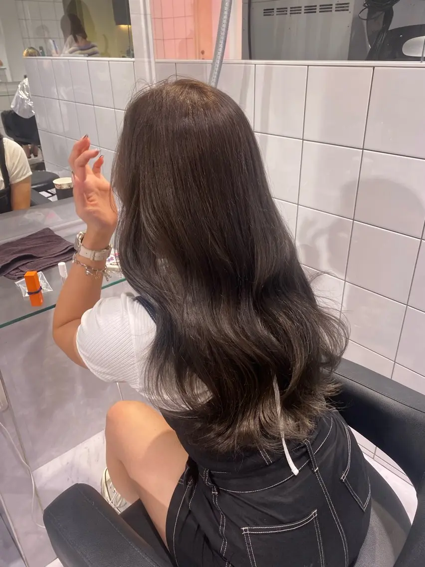 ロング カラー 韓国艶カラー🇰🇷 DISCO💙のヘアスタイル