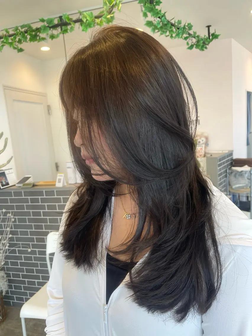 ミディアム カラー カット ヘアカラー トリートメント 海外レイヤー/ レイヤーカット/和田のヘアスタイル