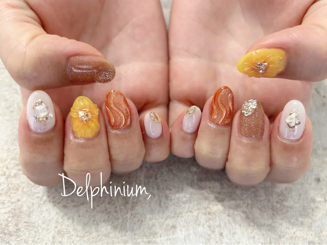 ネイル マグネットネイル オレンジ 黄色 ハンドネイル 岡本 友恵のネイルデザイン