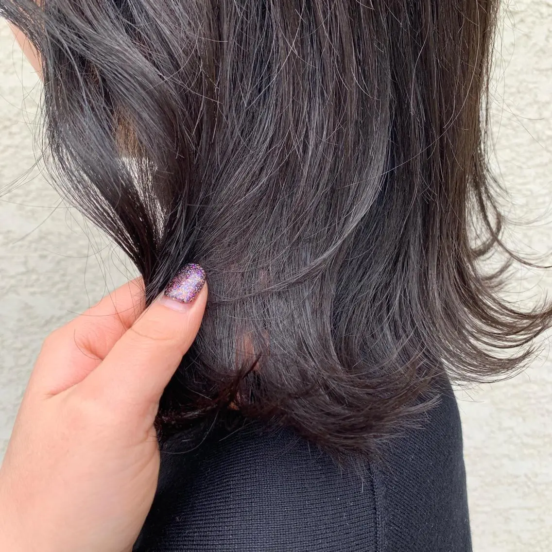 ミディアム カラー ヘアアレンジ ダークグレー 韓国風ヘア 外ハネヘア 韓国×髪質改善特化 💍maki💍のヘアスタイル