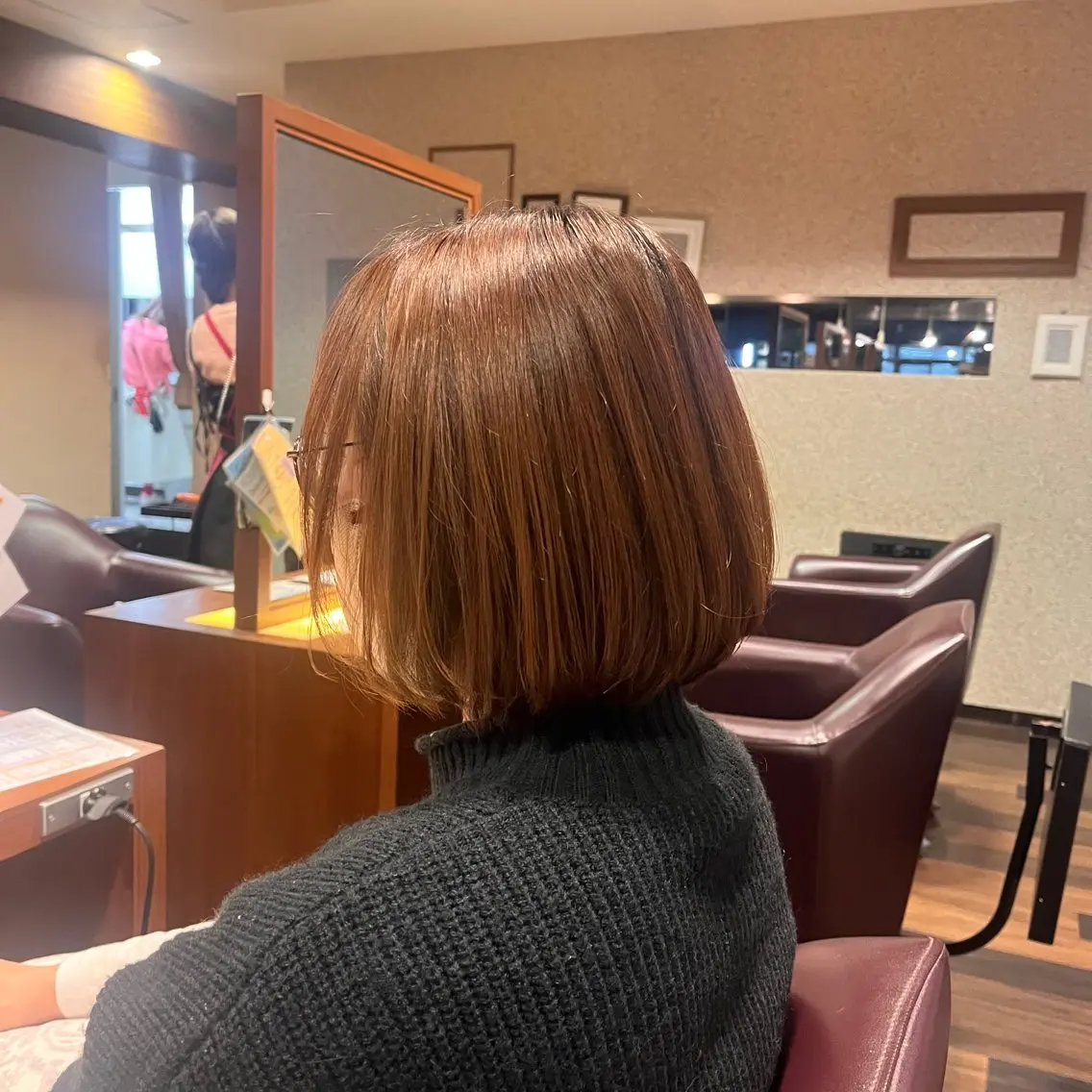 ショート カラー ボブ カット よしだ しおりのヘアスタイル