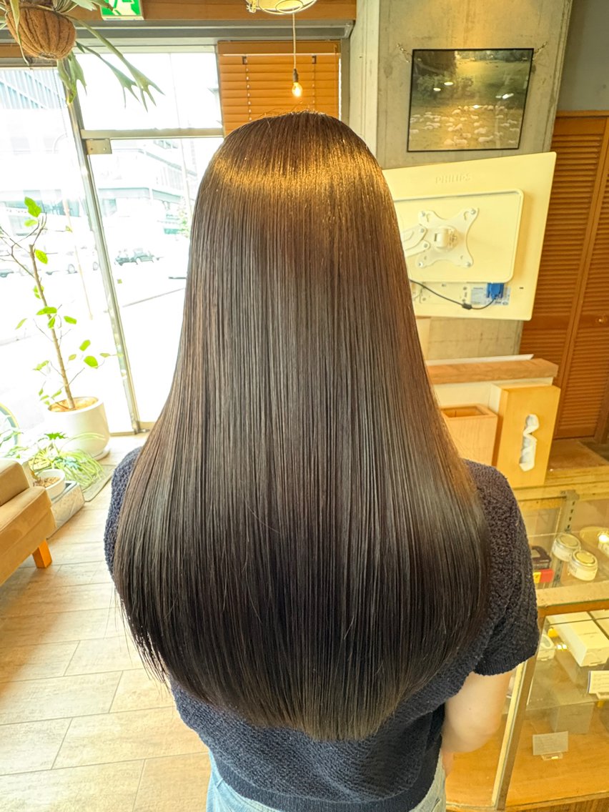 ロング 藤田 美穂のヘアスタイル