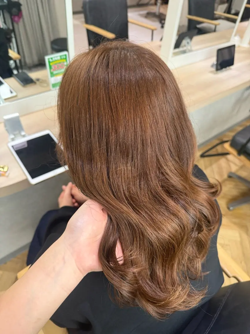 ミディアム カラー ヘアカラー Zina天神🌻 Honokaのヘアスタイル