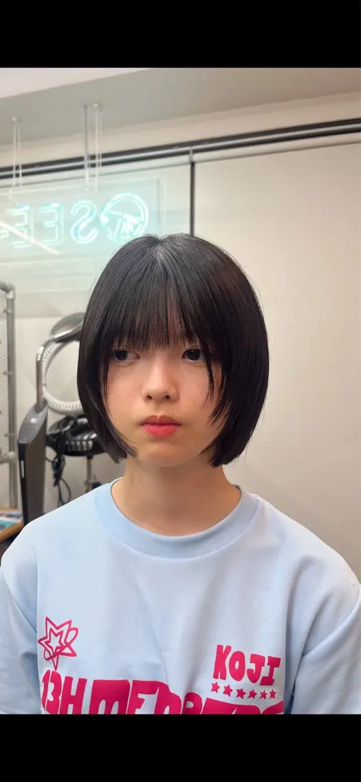ショート 顔周りカット SEE-SAW． MANAKAのヘアスタイル