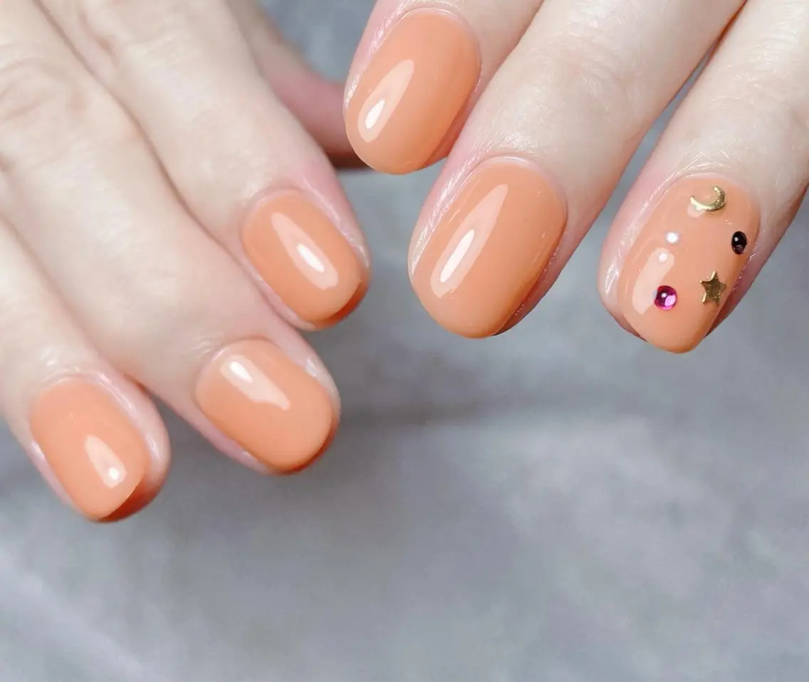 ネイル ハロウィン ワンカラーネイル ハンドネイル FLARE NAIL フレアネイルのネイルデザイン