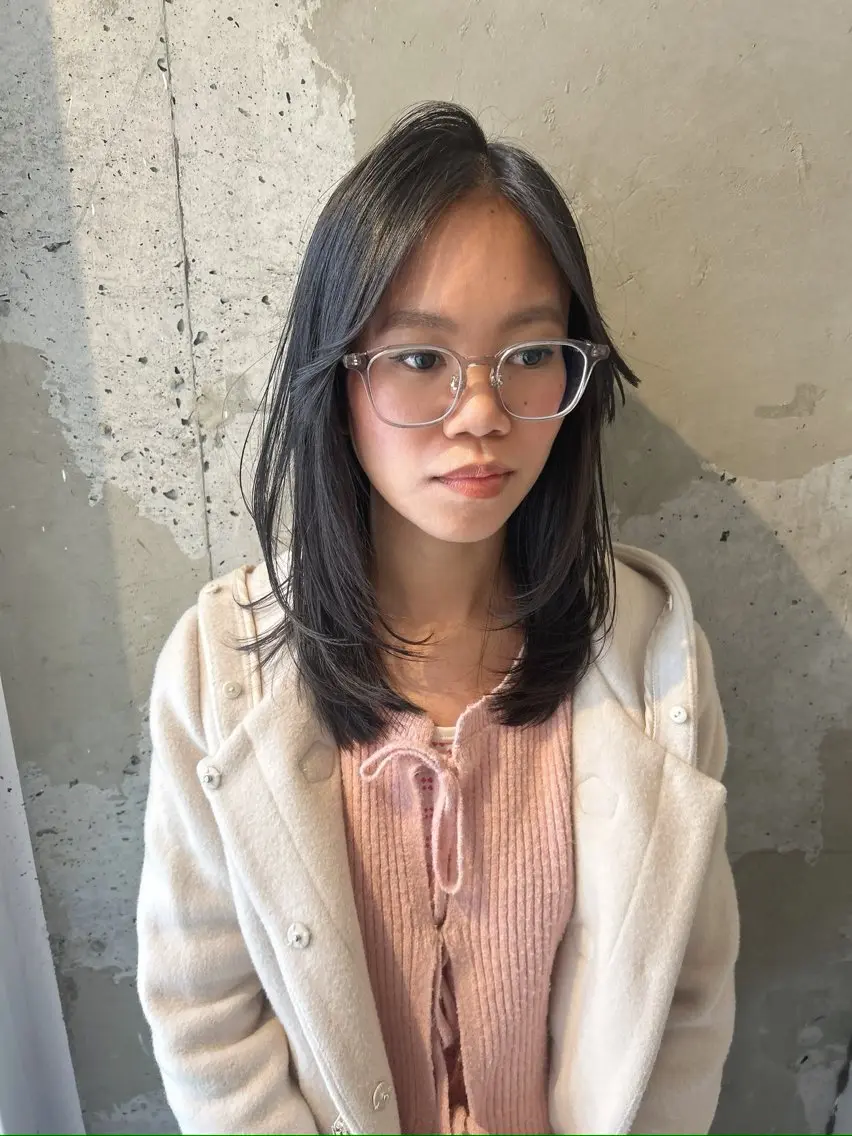 ミディアム カラー レイヤーカット カット ヘアカラー トリートメント ウルフカット レイヤーカット上柿のヘアスタイル