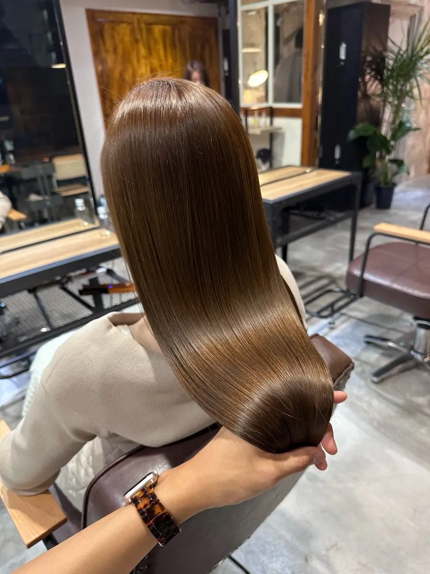 セミロング 顔まわりレイヤー 韓国風ヘア レイヤーカット ローレイヤー 縮毛矯正 【必ず似合わせます】 川口航平のヘアスタイル
