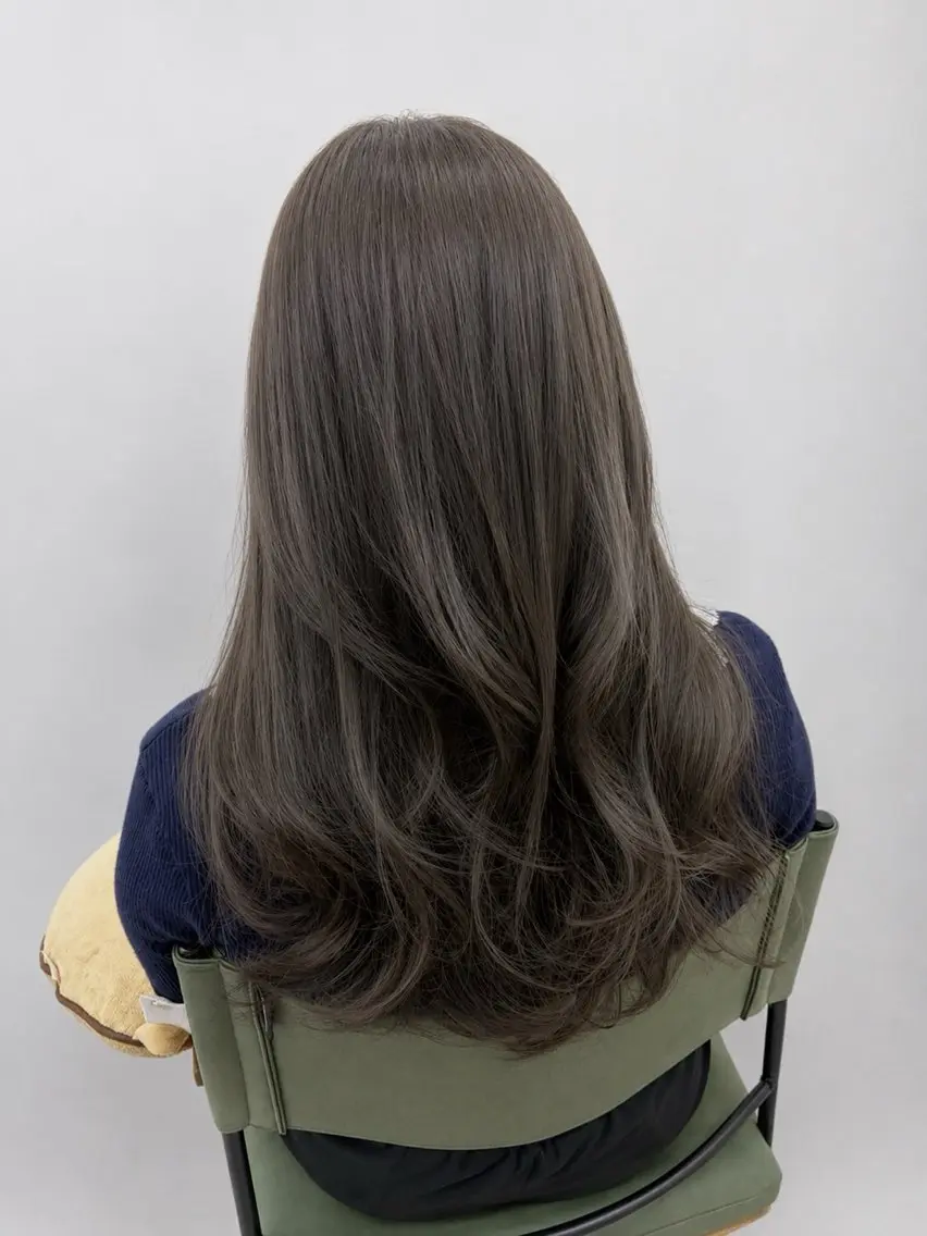 ロング カラー ヘアカラー NaVIユウジ オリーブ/レイヤーのヘアスタイル