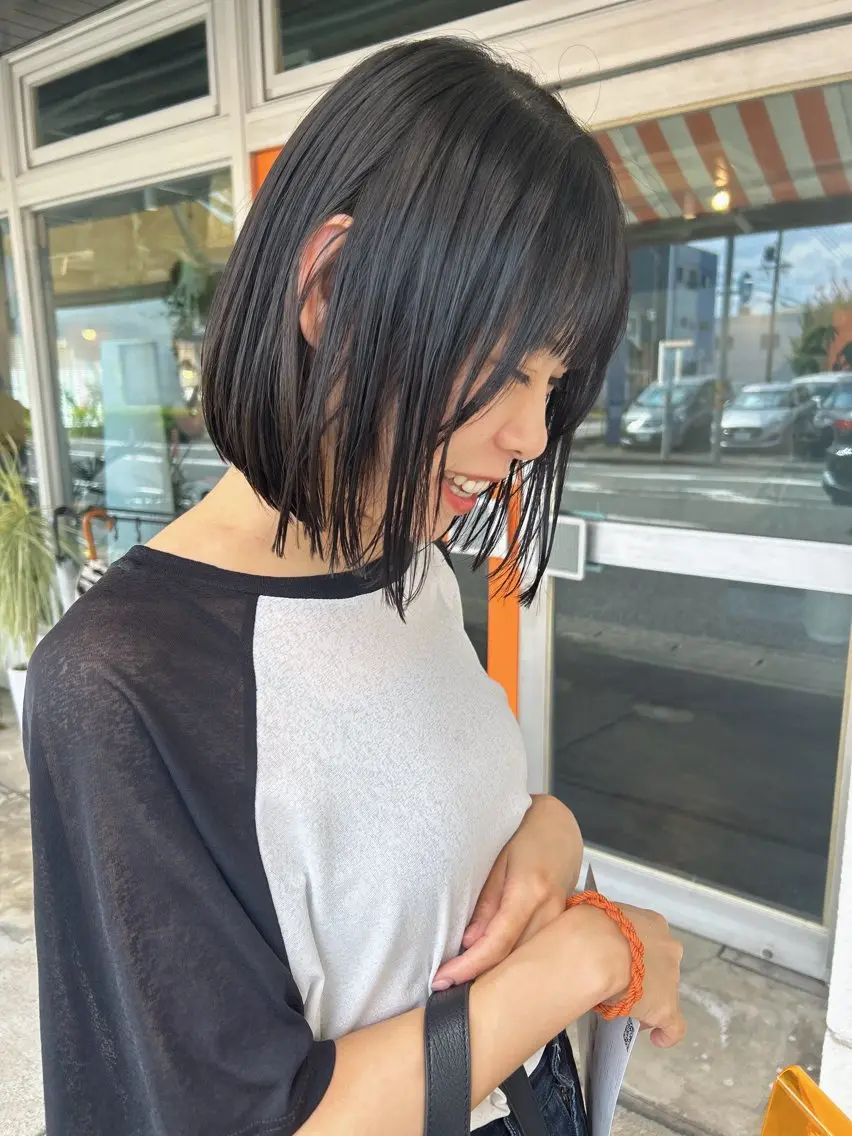 ショート ボブ カット ヘアカラー shiho/レイヤー /透明感カラーのヘアスタイル