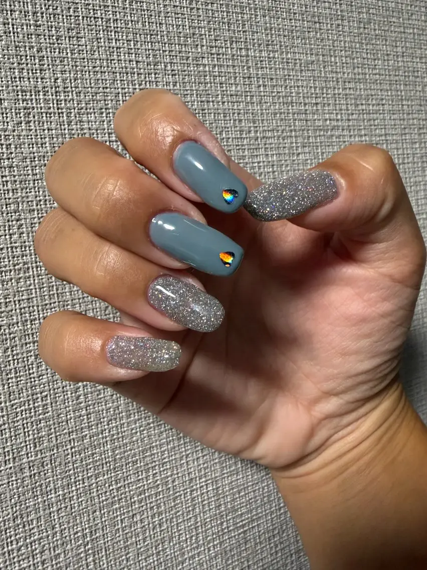 ネイル ハンドネイル . Lumi-Aのネイルデザイン