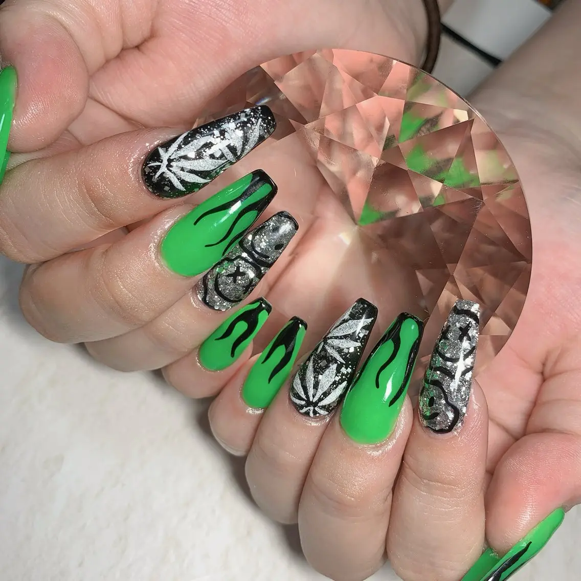 ネイル ハンドネイル nail salon M'U【エムユー】のネイルデザイン