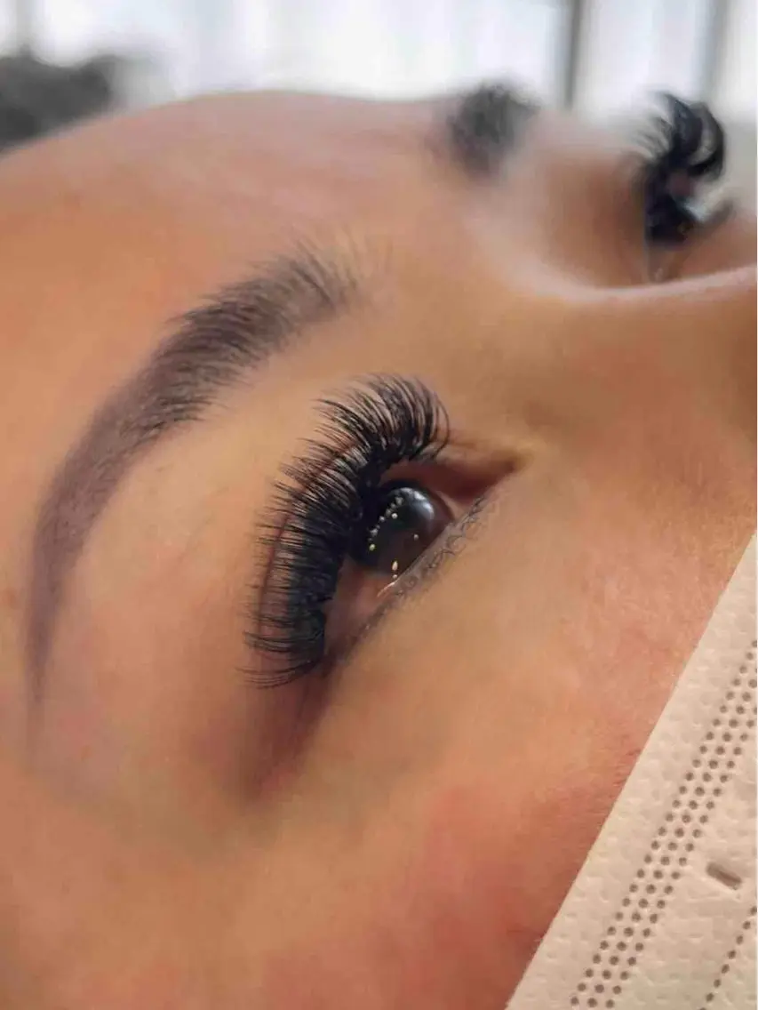 ⚫︎VOLUME LASH. Glamorous  【80set】の写真