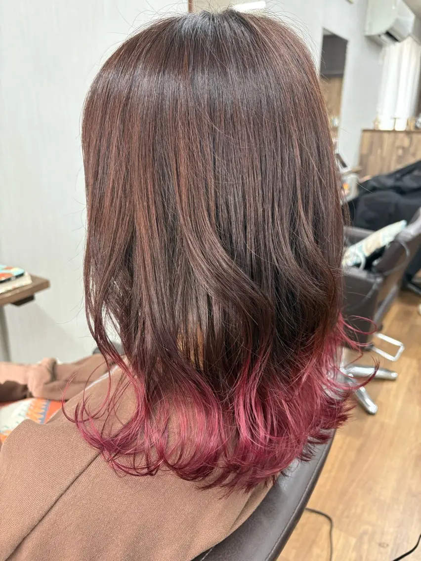 ミディアム カラー ブリーチ ピンクカラー 梅澤 由衣のヘアスタイル