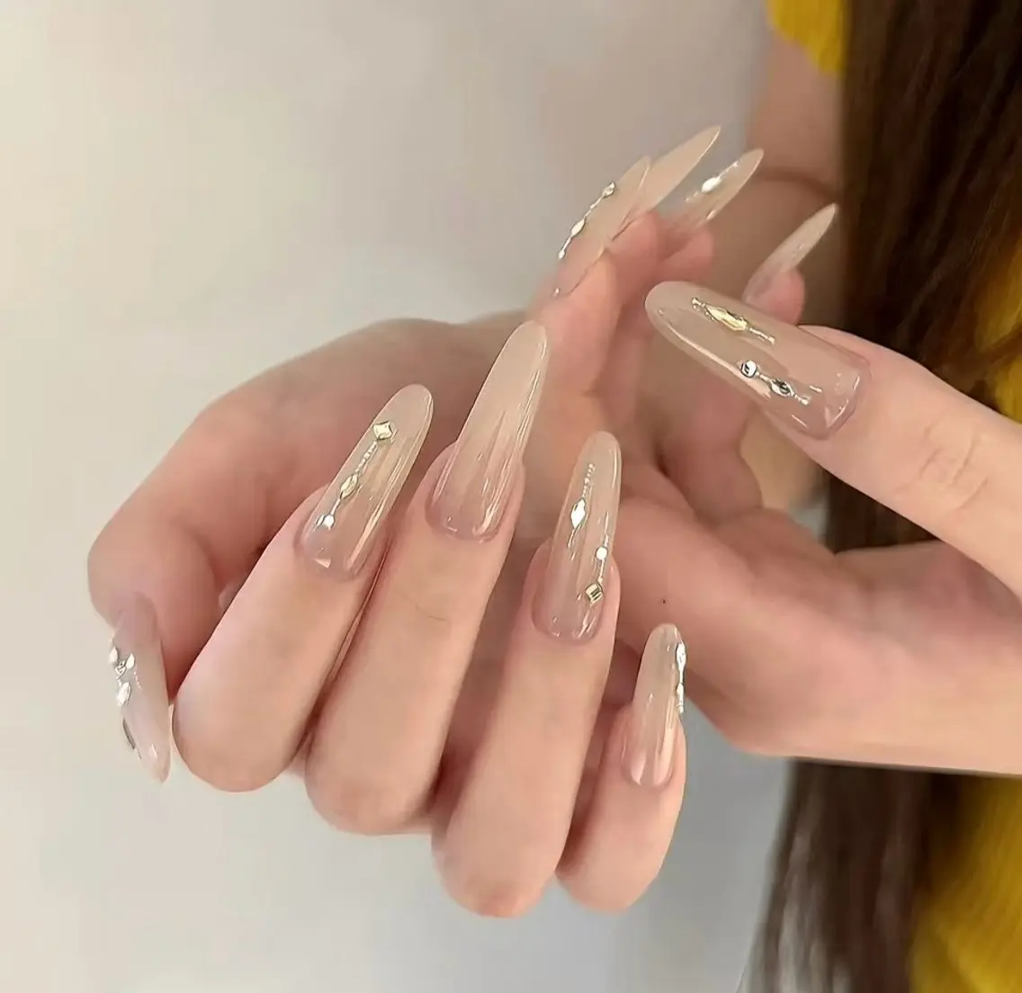 ネイル オーロラネイル フラワーネイル フットネイル フレンチネイル ジェルネイル ハンドネイル BabyYouMi nailのネイルデザイン