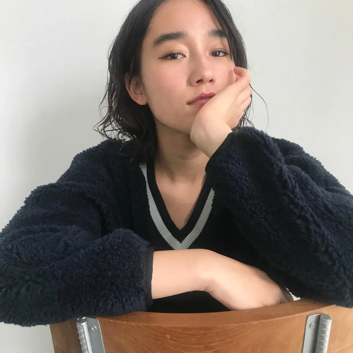 ミディアム パーマ 末永 穂奈美のヘアスタイル