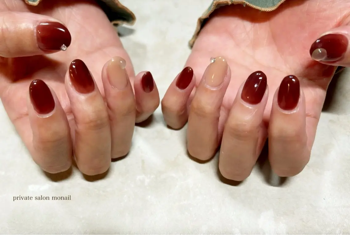 ネイル ブラウン ストーンネイル ハンドネイル nail salon monailのネイルデザイン