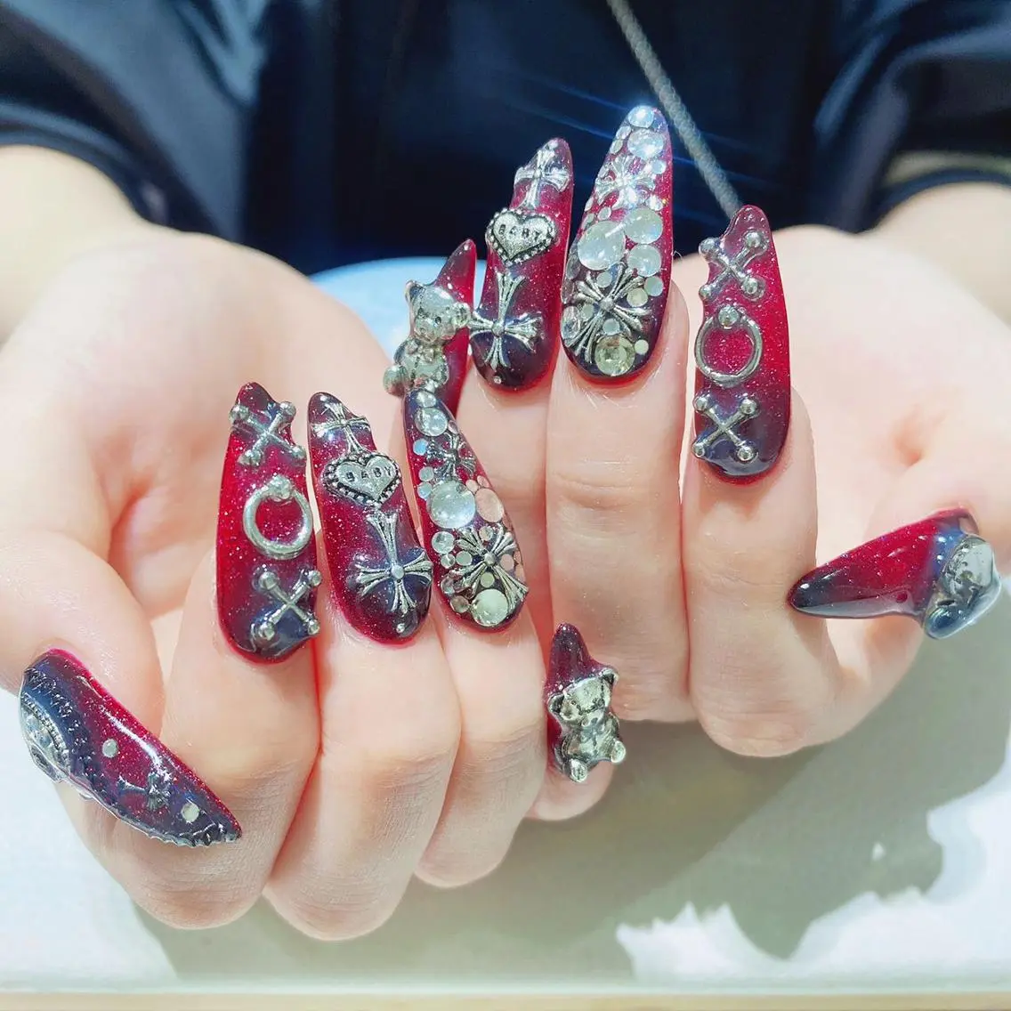 ネイル ハンドネイル Queen‘s なんのネイルデザイン