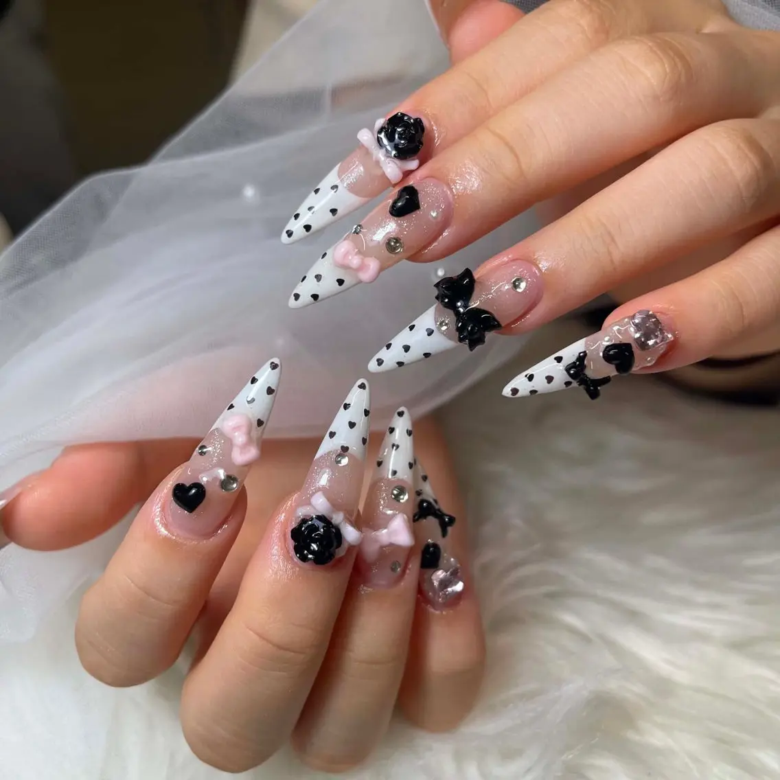 ネイル ハンドネイル NiJi Nailsのネイルデザイン