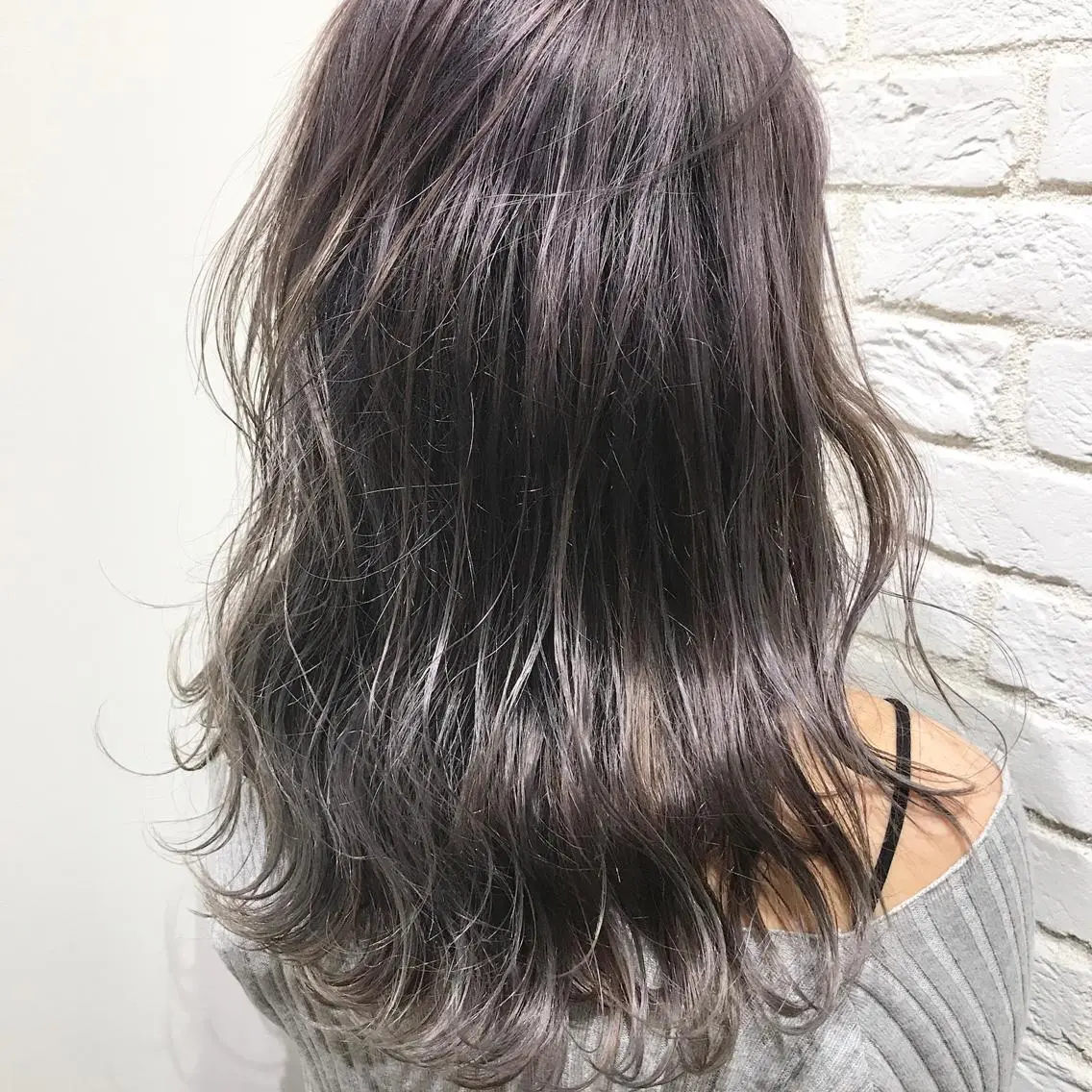 ミディアム カラー Neale.♡ ROLA京橋のマツエク・マツパデザイン