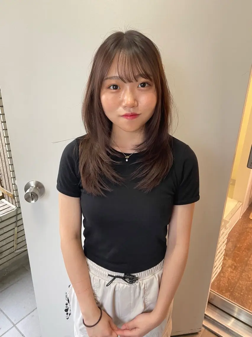 ミディアム カラー レイヤーカット カット ヘアカラー トリートメント レイヤーカット🎀 kanaのヘアスタイル