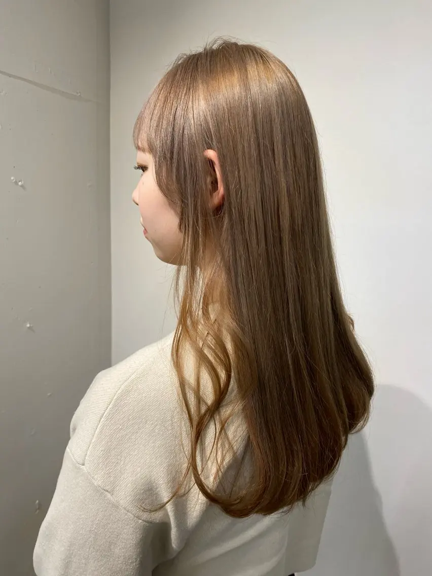 ロング カラー ベージュカラー ブリーチ ハイトーンカラー カット ヘアカラー LUVISM新潟🎀 透明感カラー/ミユのヘアスタイル