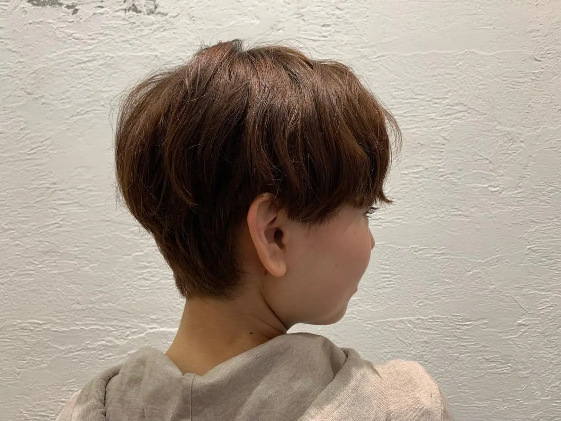 ショート カラー fio マナミのヘアスタイル
