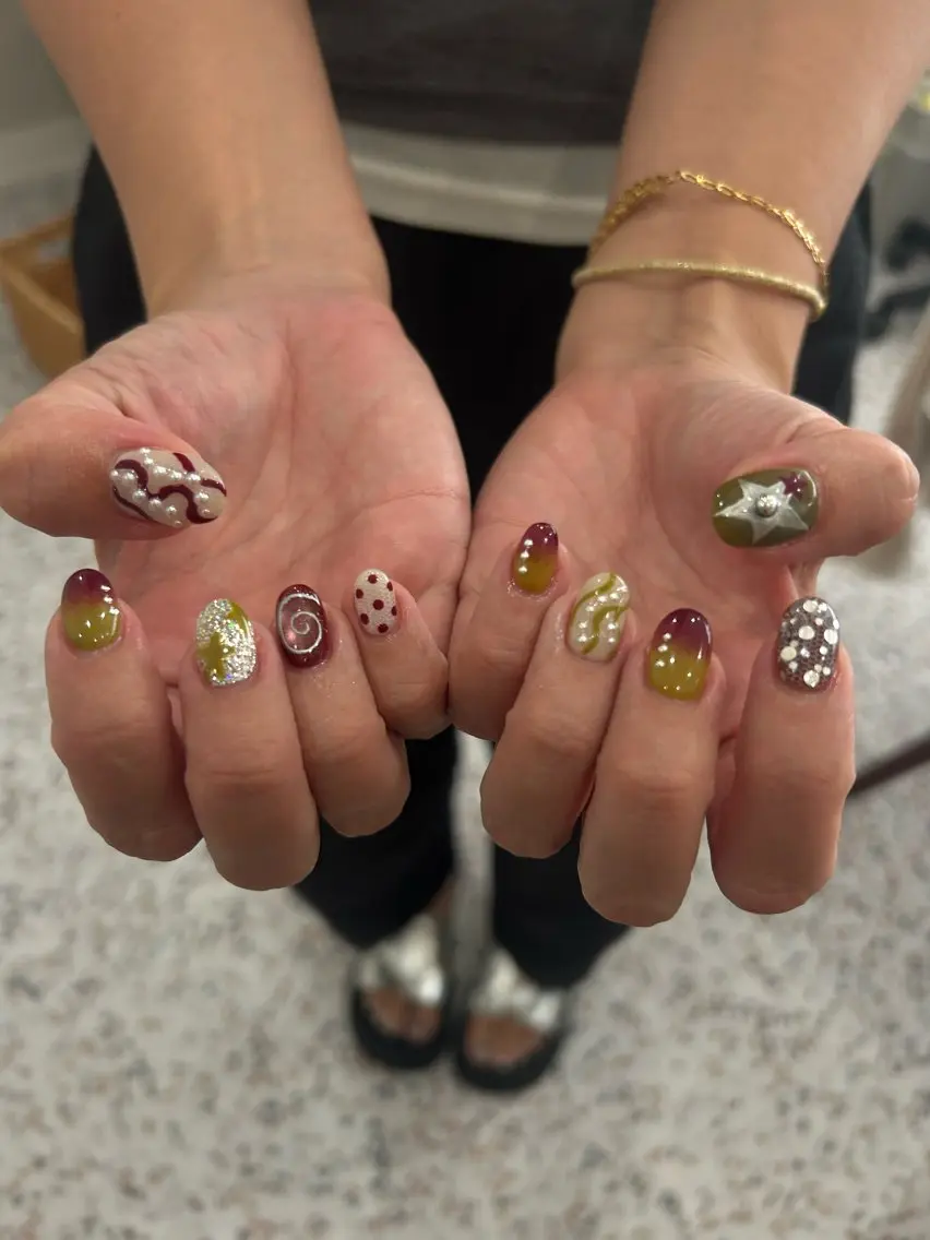 ネイル ハンドネイル 小松 千冬のネイルデザイン