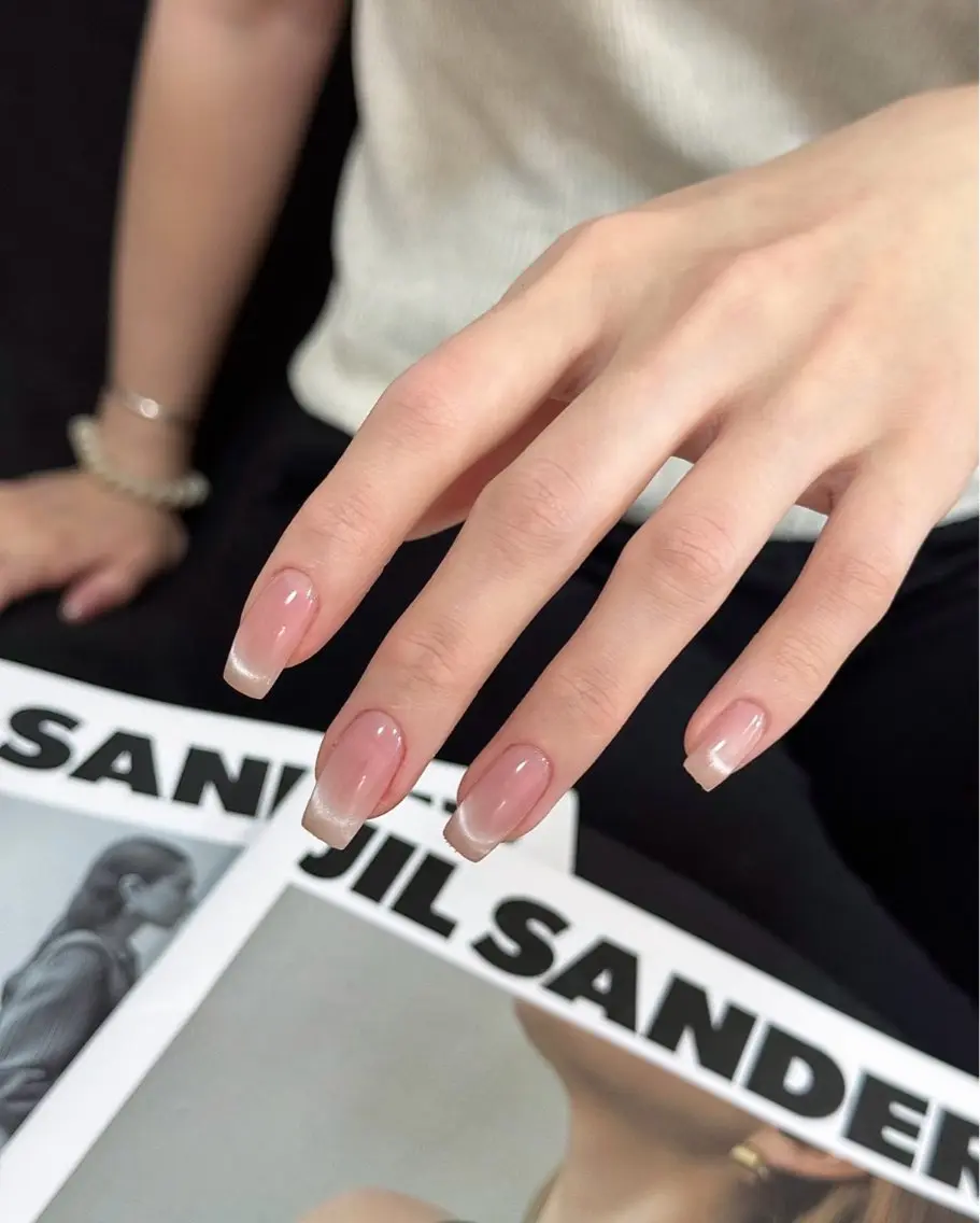 ネイル ハンドネイル Dione Nail ハチワレのネイルデザイン