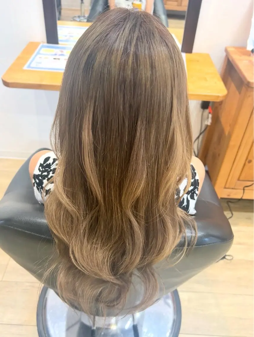 ロング ヘアカラー misato 💜🖤　フラムのヘアスタイル