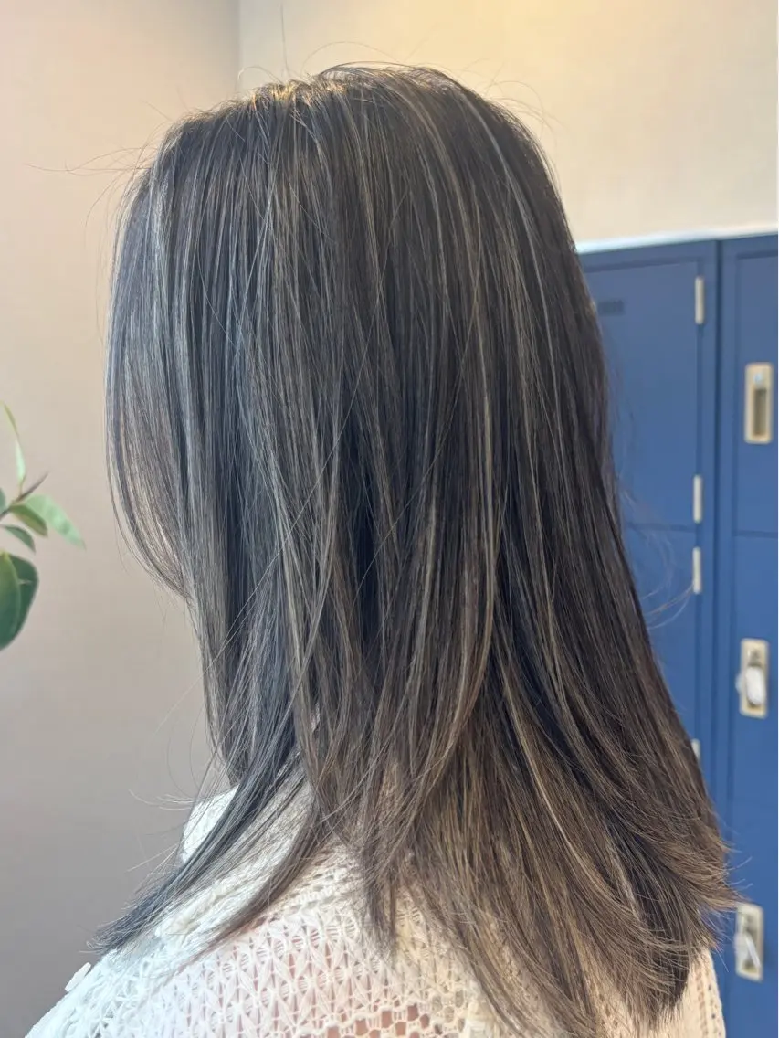 ミディアム bloom AMIのヘアスタイル